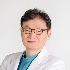 박찬욱 원장 사진