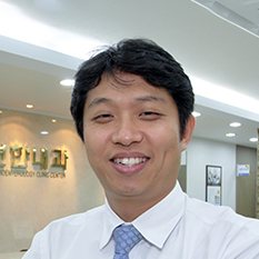 윤세영 원장 사진